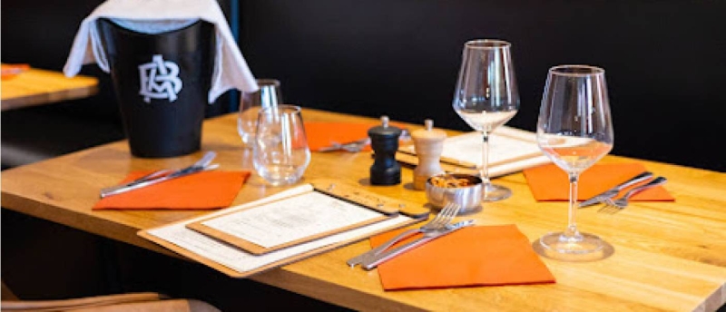 Le restaurant - Midi Vins - restaurant LUDRES